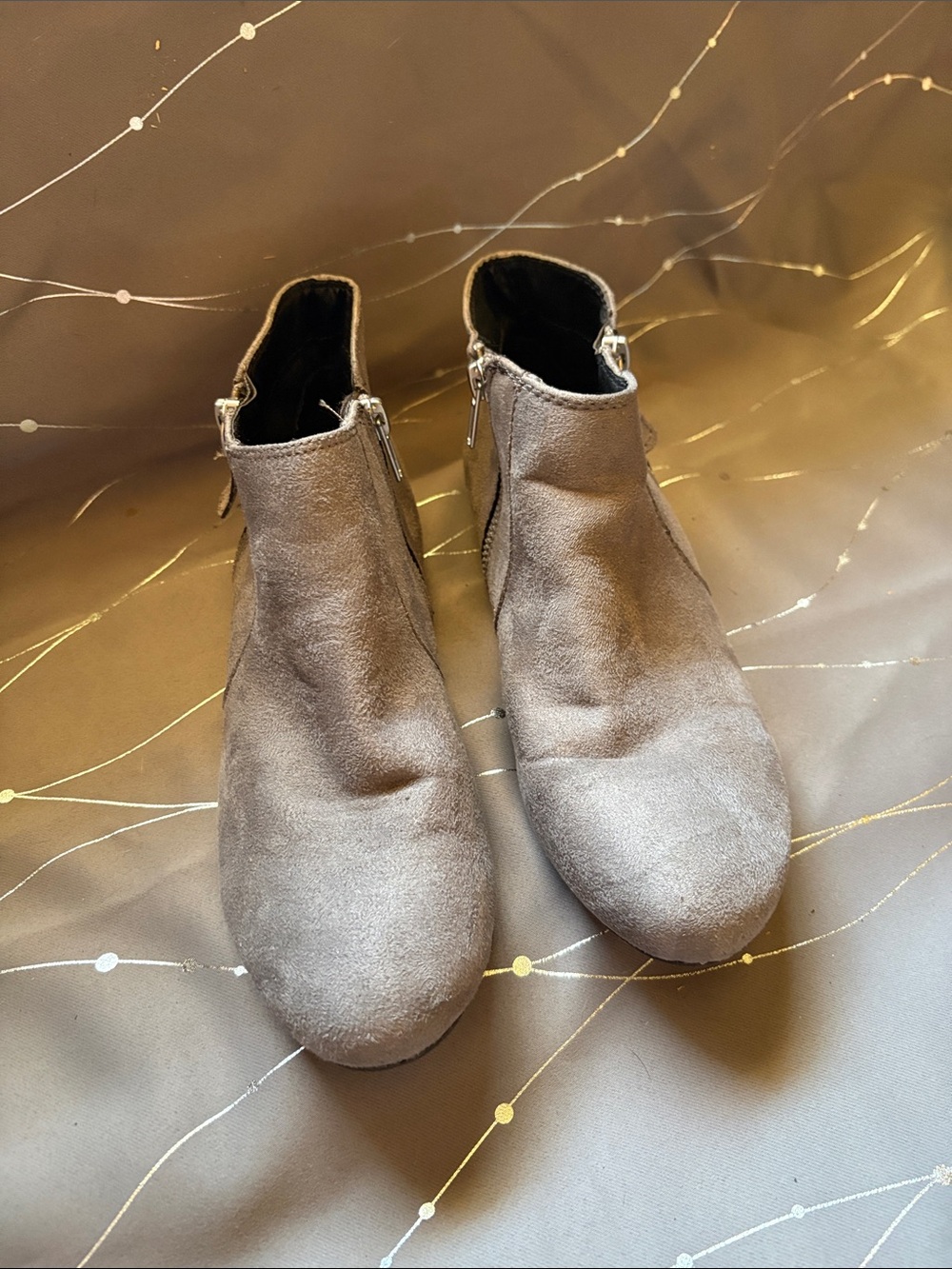 American Eagle Outfitters Gray Suede Ankle Booties with Side Zips